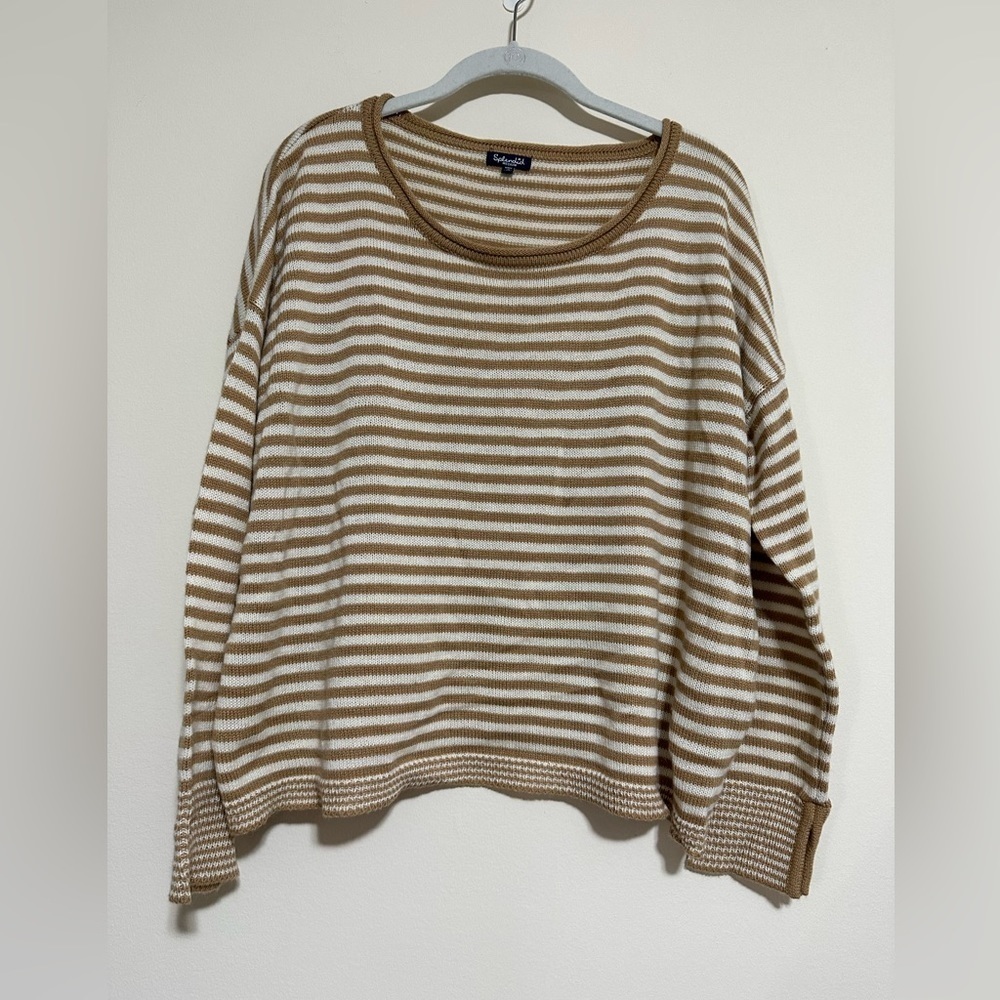 Splendid stripped oversized sweater.